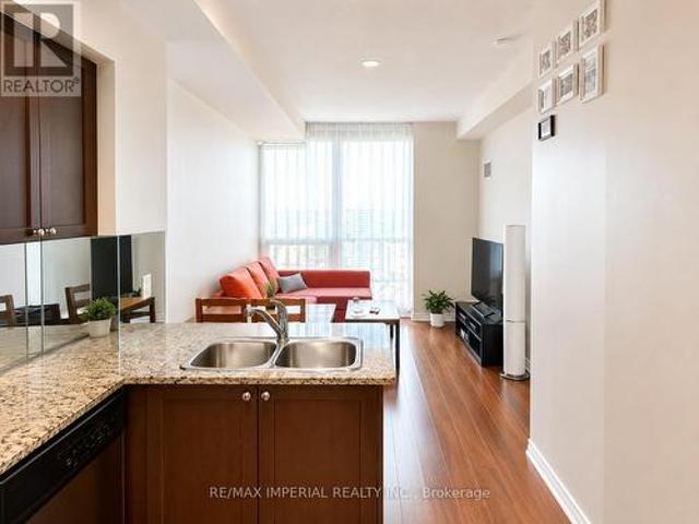 3304 Bay Street, Toronto, ON, M5G 2R2 condo for sale | Listing ID C13615 | Royal LePage
