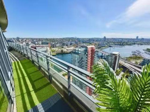 3305 33 Smithe Street, Vancouver, BC, V6B 0B5 Single Family.