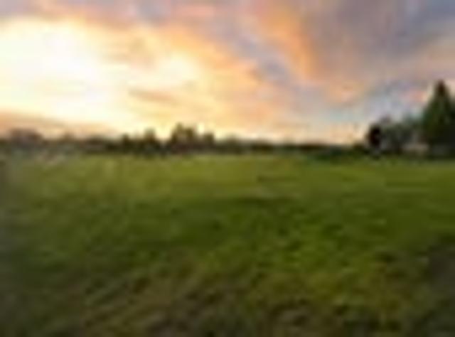 3305m2 Secluded Lifestyle Section