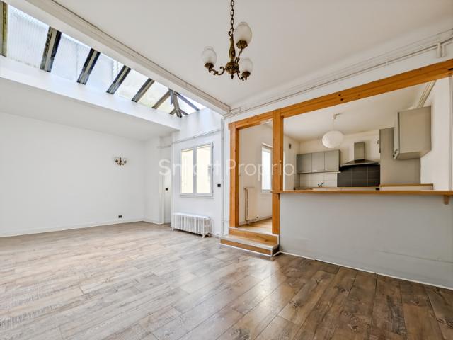 33000 BORDEAUX CHARTRONS IMMEUBLE EN PIERRE APPARTEMEN