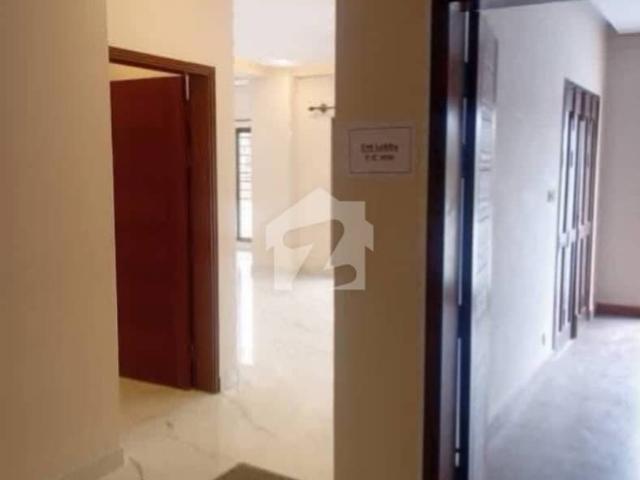 3300 Square Feet Flat For Sale In Askari 6 Karachi In Only Rs. 43000