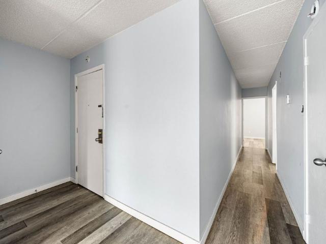 3301 Boul. Gouin E #40