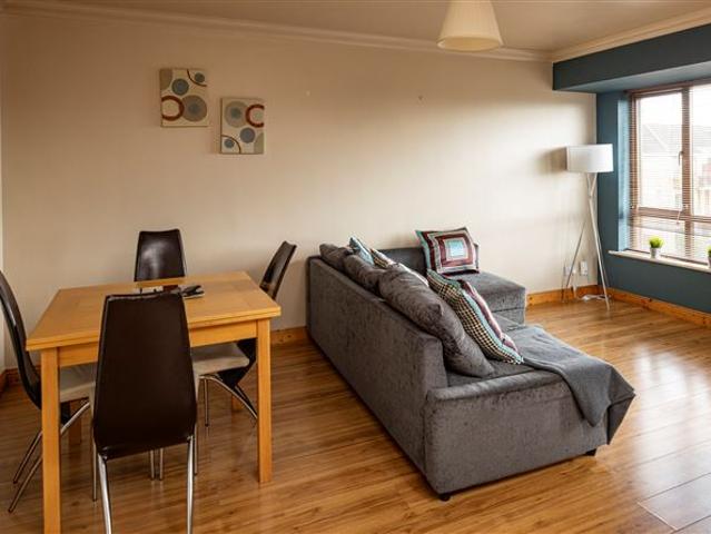 330,000 | 11 Forest Hills, Swords, County Dublin Morton & Flanagan Ltd. Swords 4965 MyHome. Ie Residential