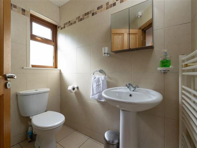 330,000 | 2 The Millrace, Blackwater, Enniscorthy, Co. Wexford Sherry FitzGerald O'Leary Kinsella 4999 MyHome. Ie Residential