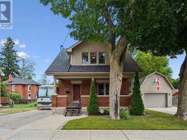 330 Angus Street, Centre Wellington Fergus, ON, N1M 2M1 house for sale | Listing ID X13600 | Royal LePage