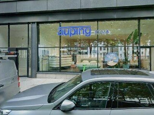 330 m2 office space for rent in Stad Antwerp