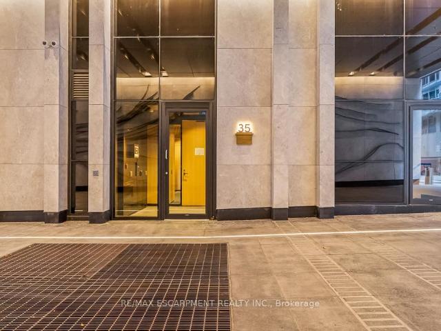3311 35 Mercer Street, Toronto | Sold, C12592 | Condos. Ca