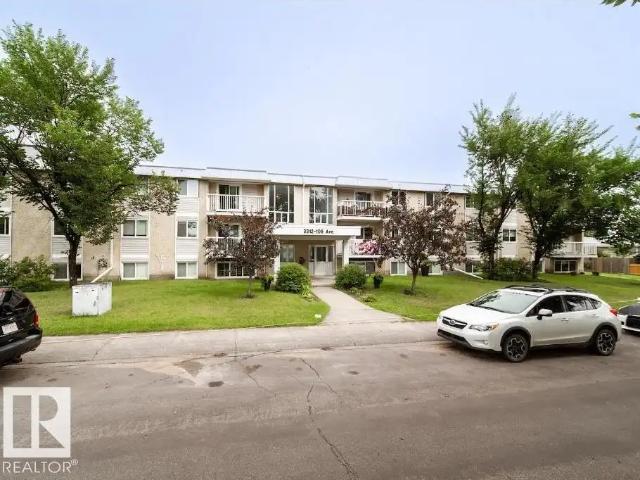 3312 105 AV NW