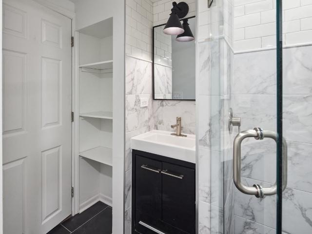 331 Catherine Street 1 Bedroom Apartment for Rent at 331 Catherine St, Ottawa, ON K1R 5T4 Centretown