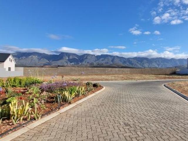 331 m² Land available in Robertson