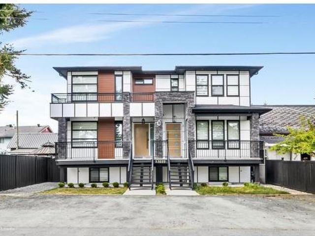 33227 5 Avenue, Mission, BC, V2V 1V9 duplex for sale | Listing ID R3141 | Royal LePage