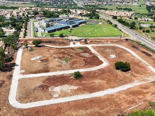 332 m² Land available in Raslouw