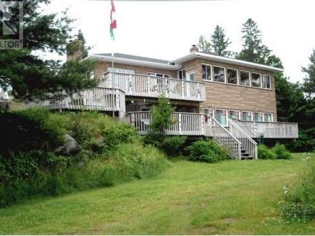 332F Amateewakea River Road, French River, ON, P0M 2W0 Luxury House for sale | Listing ID 2128 | Royal LePage Carriage Trade Luxury Properties
