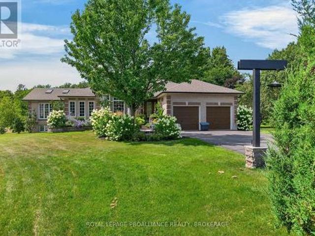 3335 Four Seasons Drive, Frontenac South, ON, K0H 1X0 Luxury House for sale | Listing ID X13682 | Royal LePage Carriage Trade Luxury Properties