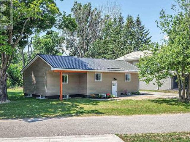 3332 Cleveland Avenue, Severn West Shore, ON, L0K 1G0 house for sale | Listing ID S13551 | Royal LePage