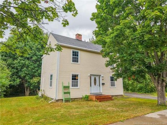 333 Sunset Dr, Fredericton, NB, E3A 1B3 house for sale | Listing ID NB145564 | Royal LePage