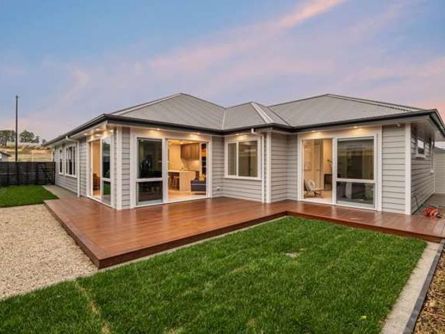 333 Te Taruna Drive, Milldale, Rodney