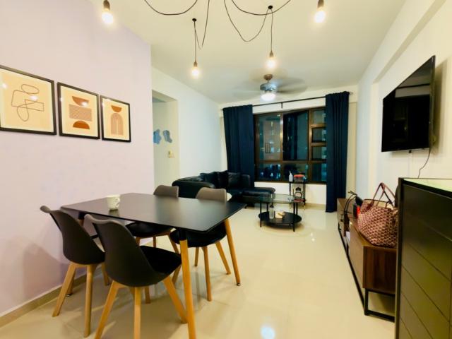 333D Yishun Riverwalk HDB Apartment For Sale, $520,000, 2 Bed 2 Bath 721 sqft $721.00 psf