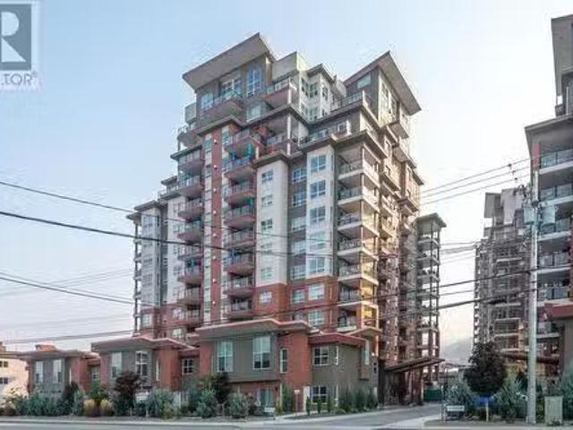 3346 Skaha Lake Road Unit# 302, Penticton, BC, V2A 6G4 Singl.