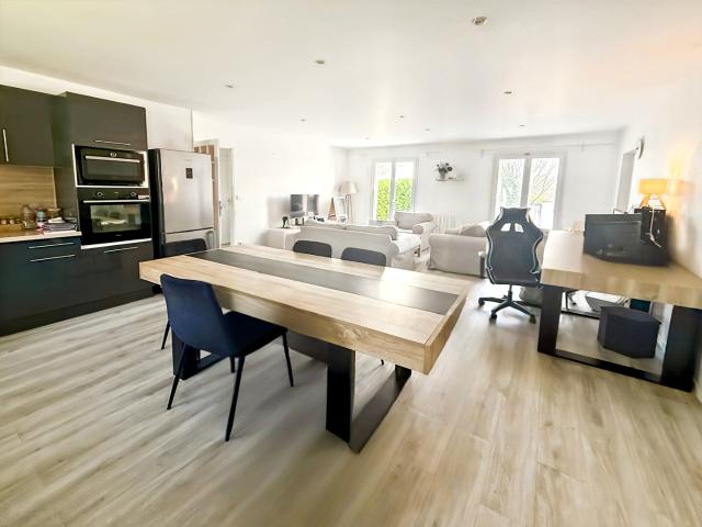 33560 CARBON BLANC A vendre maison 4 pièce s 107 m2