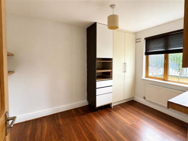 335,000 | Apartment 20, Village Gate, Kilcoole, Wicklow Fenelon Properties 5025 MyHome. Ie Residential