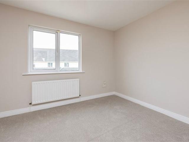 335,000 | 15 Chapel Farm Walk, Lusk, Co. Dublin DNG McKenna Healy 4997 MyHome. Ie Residential