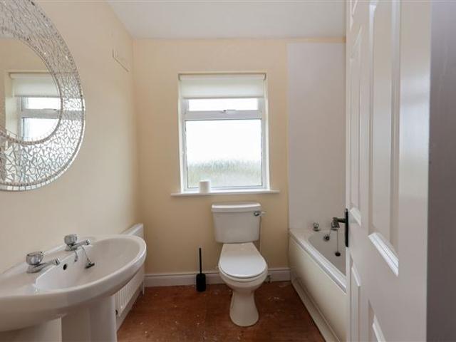 335,000 | 132 College Hill, Mullingar, Co. Westmeath Sherry FitzGerald Davitt & Mullingar 5019 MyHome. Ie Residential