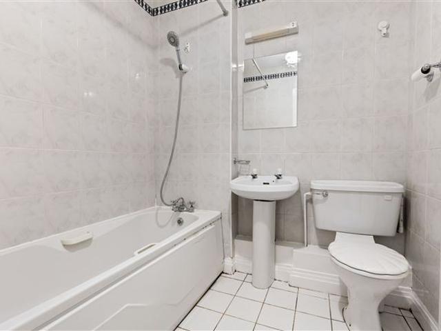 335,000 | 77 Westend Village, Blanchardstown, Dublin 15 George & Maguire Properties 5010 MyHome. Ie Residential