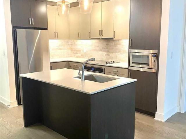 335 1 Lakeshore Road W, Mississauga | Leased, W13626 | Condos. Ca