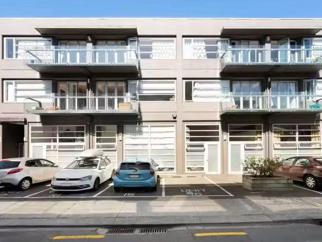 3/35 Torrens Terrace, Mount Cook, Wellington City For Sale