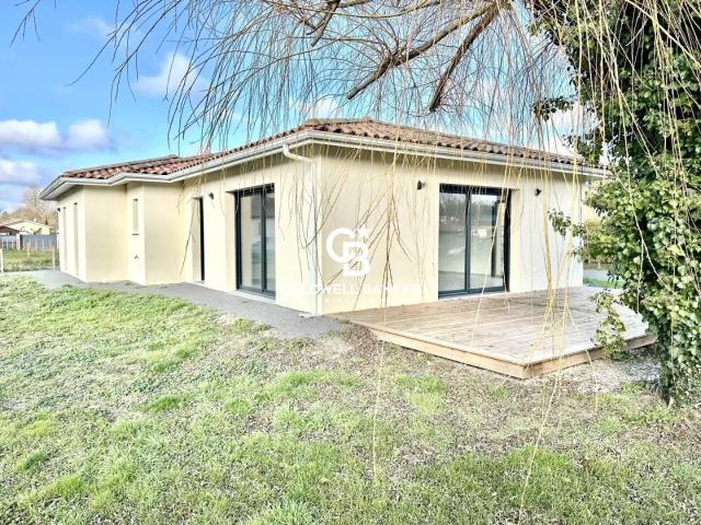 33770 SALLES, Maison neuve de plain pied de type 4