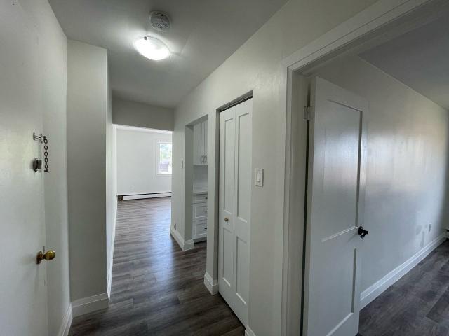 337 EAST 42ND ST 1 Bedroom Apartment for Rent at 337 East 42nd St, Hamilton, ON L8T 3A6 Hampton Heights