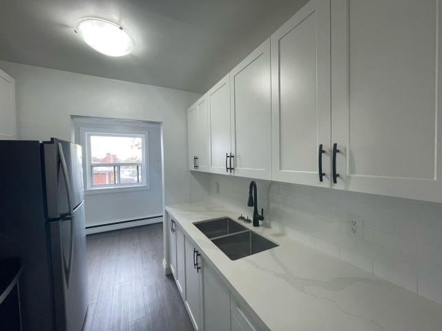 337 east 42nd 1 Bedroom Apartment for Rent at 337 East 42nd St, Hamilton, ON L8T 3A6 Hampton Heights