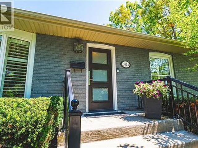 3384 Manfred Drive, Burlington, ON, L7N 2N7 house for sale | Listing ID 40847 | Royal LePage