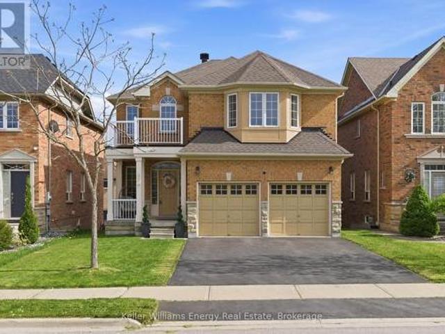 338 Dowson Loop, Newmarket Woodland Hill, ON, L3X 3G3 house for sale | Listing ID N13563 | Royal LePage