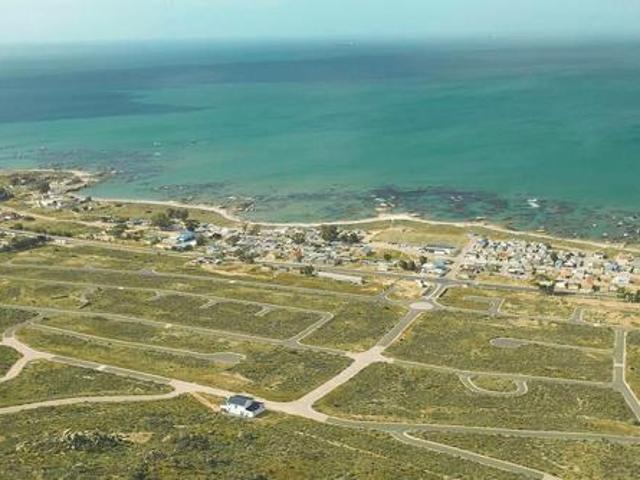 338 m² Land available in St Helena Views