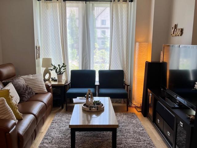 338 South Park Road, Thornhill | For Rent @ $3,800 | Condos. Ca