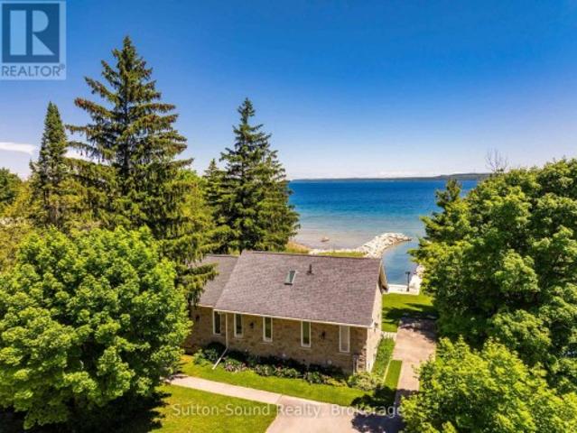 339605 Presqu'Ile Road, Georgian Bluffs, ON, N0H 1S0 house for sale | Listing ID X13500 | Royal LePage