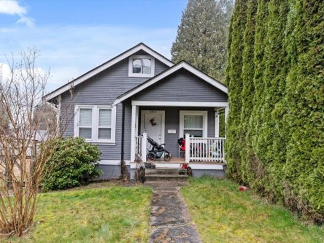 33913 Pine Street, Abbotsford, BC, V2S 2P4 house for sale | Listing ID R3099 | Royal LePage