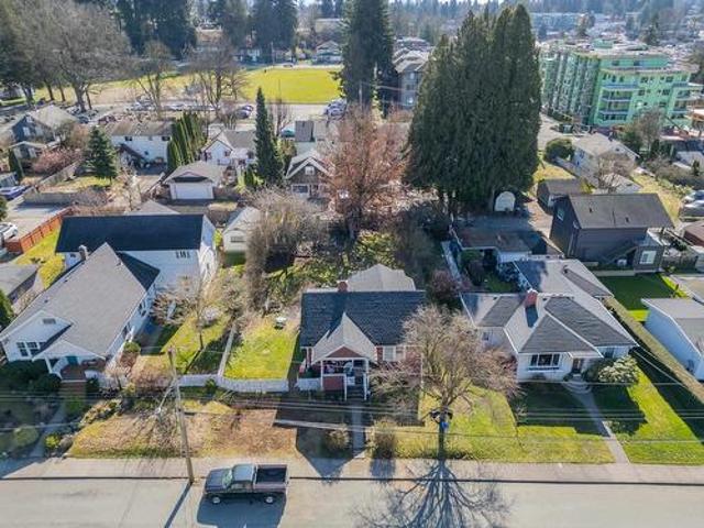33918 Elm Street, Abbotsford, BC, V2S 2P9 house for sale | Listing ID R2974 | Royal LePage