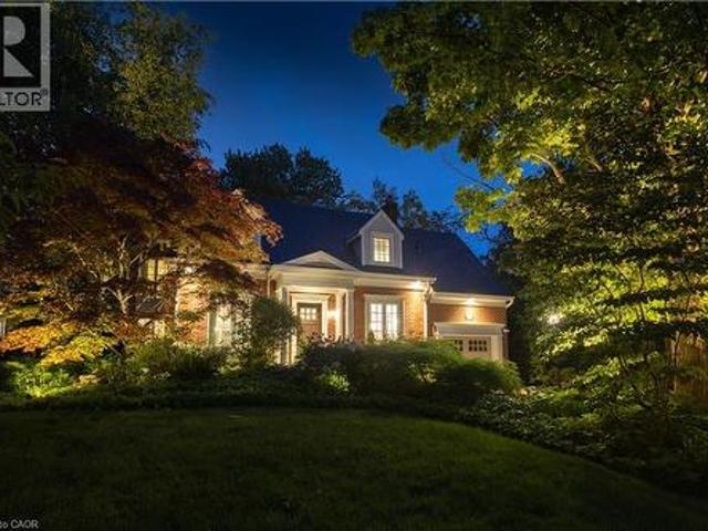 339 Smith Avenue, Burlington, ON, L7R 2T9 house for sale | Listing ID 40841 | Royal LePage