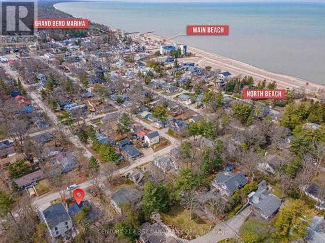 37 Walker Street, Lambton Shores Grand Bend, ON, N0M 1T0 house for sale | Listing ID X12294 | Royal LePage