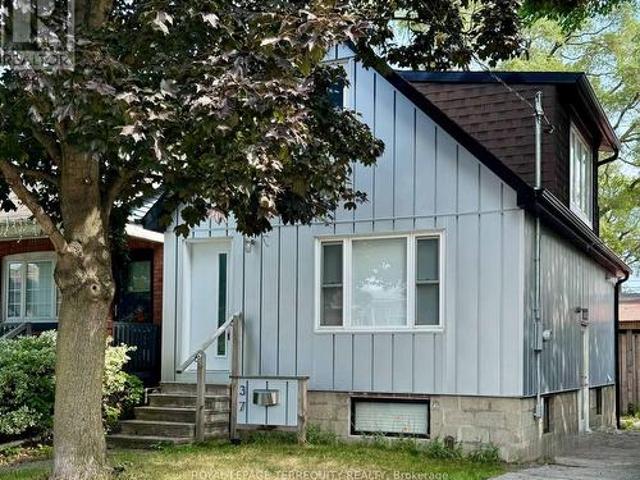 37 White Avenue, Toronto, ON, M6N 1S7 house for lease | Listing ID W13596 | Royal LePage