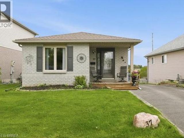 37 Anastasia Crescent, Brantford, ON, N3P 2A9 house for sale | Listing ID 40830 | Royal LePage