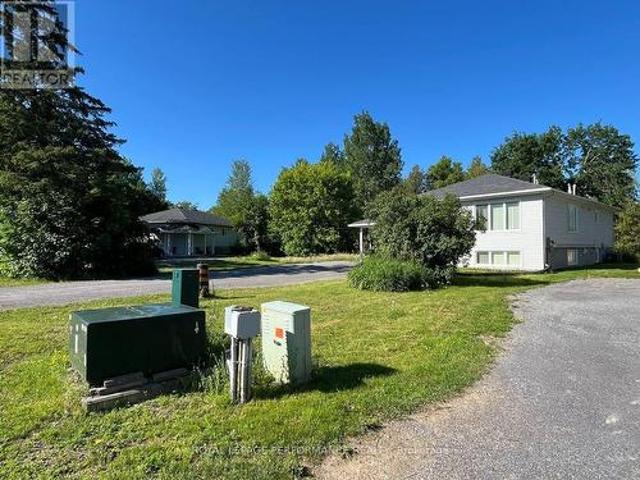 37 And 35A Cloverloft Court, Ottawa, ON, K2S 1T3 house for sale | Listing ID X13588 | Royal LePage