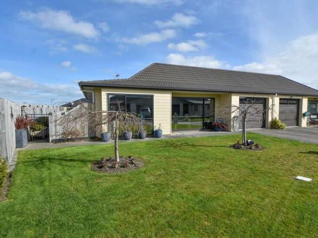 37 Ashmore Park Road, Carterton