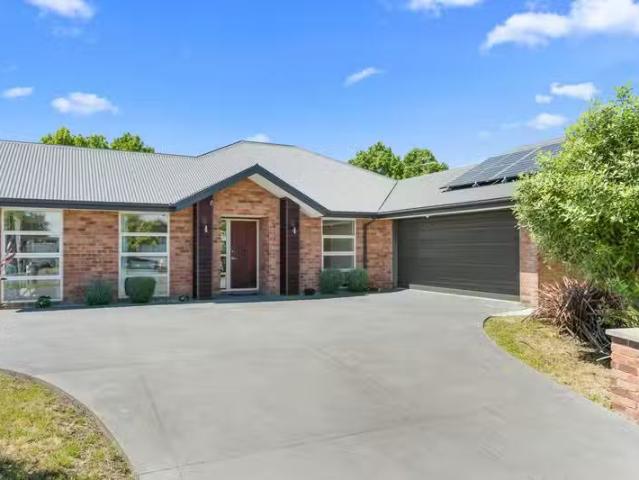 37 Broken Run, Wigram, NZ House for Sale