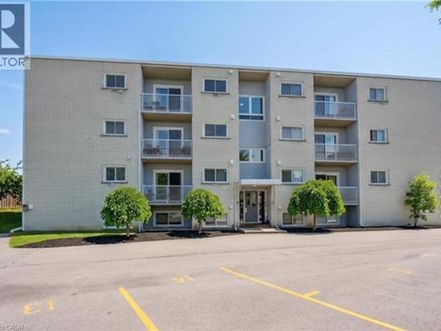 37 Conroy Crescent Unit# 1, Guelph, ON, N1G 2V5 lease for lease | Listing ID 40844 | Royal LePage