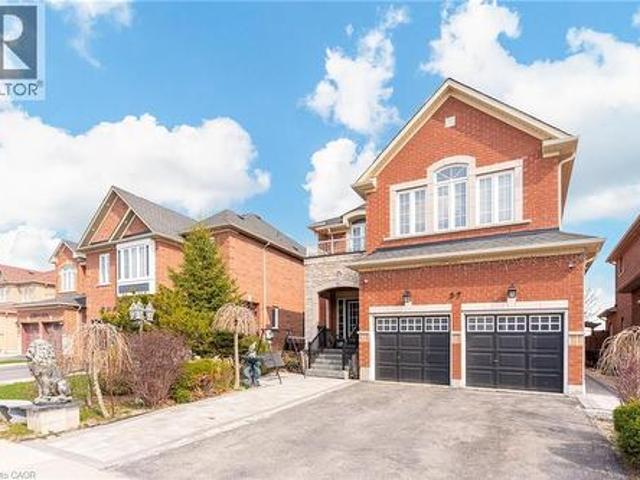 37 Denim Drive, Brampton, ON, L6P 2R3 house for sale | Listing ID 40850 | Royal LePage