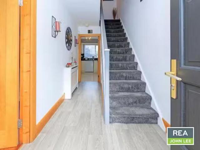 37 Glenwood, Newport, Tipperary, V94 F6FW